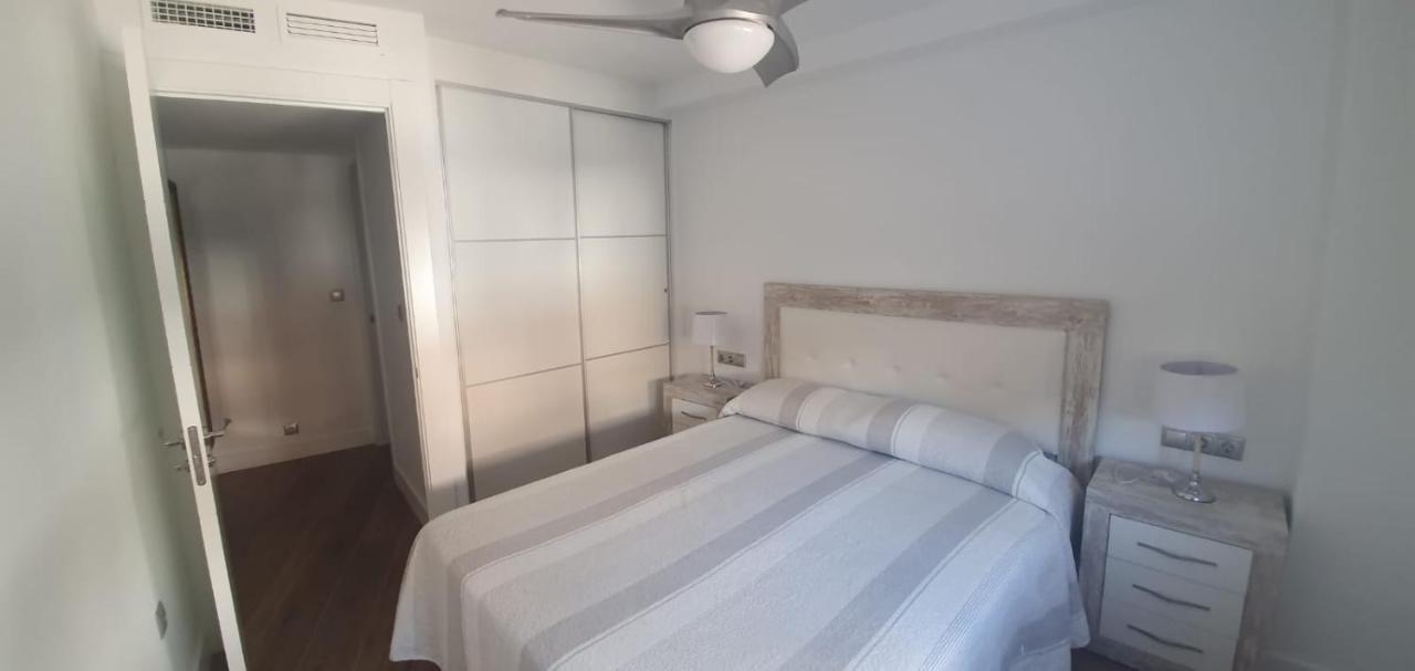 Beautiful Apartment In Third Line Beach Boliches Фуенхірола Екстер'єр фото