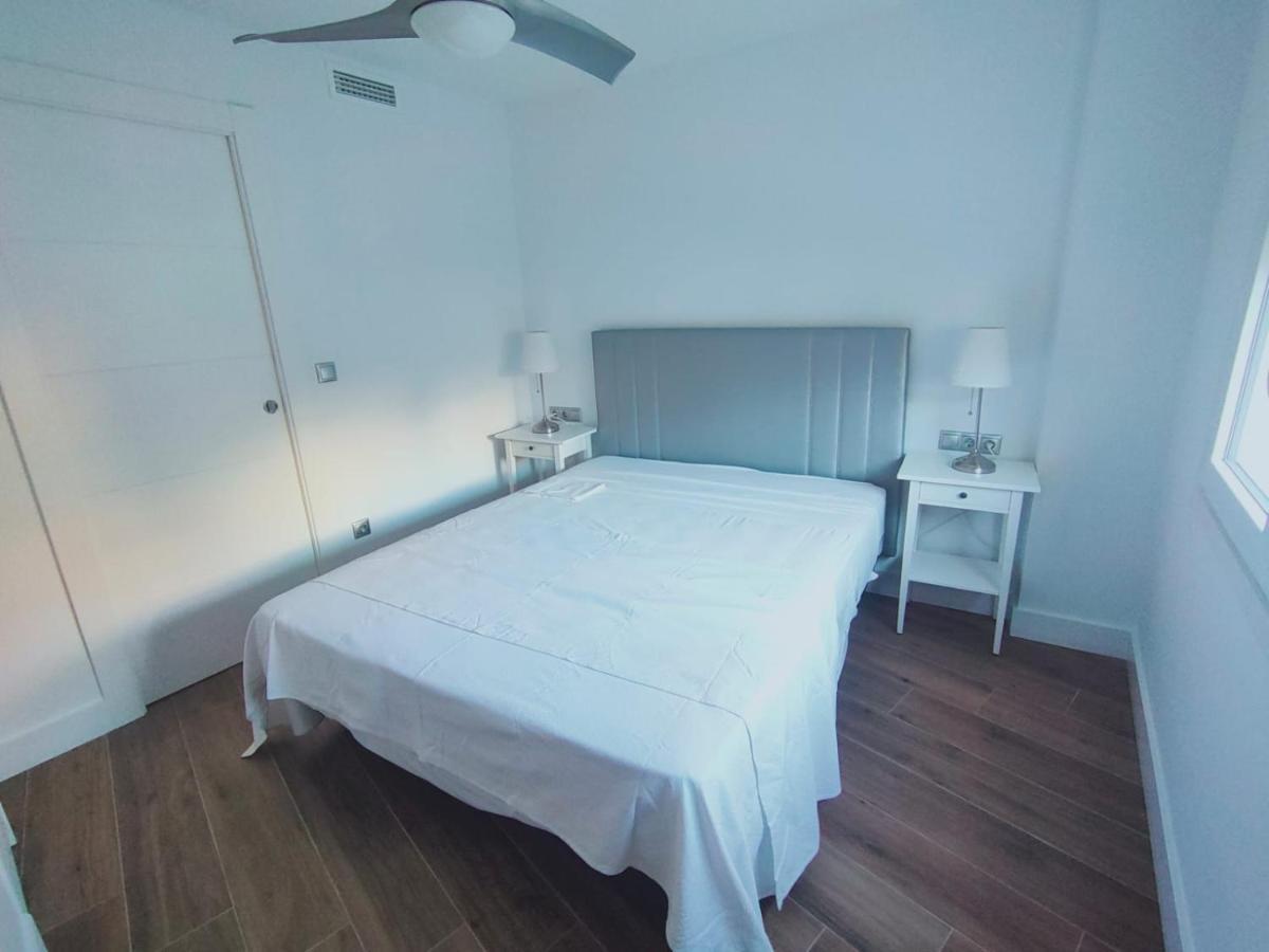 Beautiful Apartment In Third Line Beach Boliches Фуенхірола Екстер'єр фото