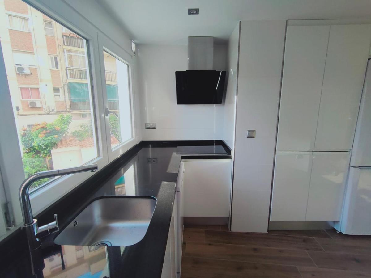 Beautiful Apartment In Third Line Beach Boliches Фуенхірола Екстер'єр фото