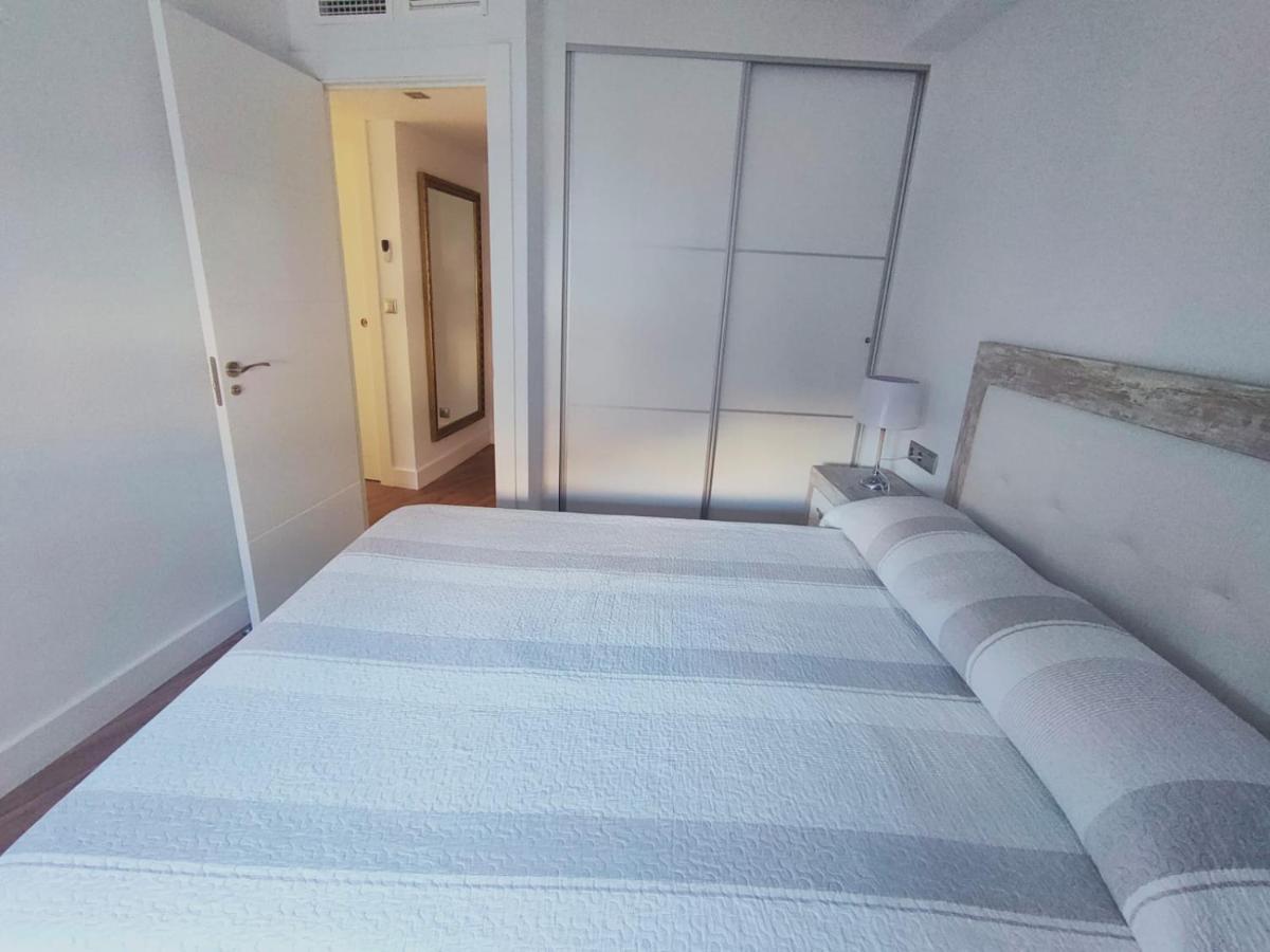 Beautiful Apartment In Third Line Beach Boliches Фуенхірола Екстер'єр фото
